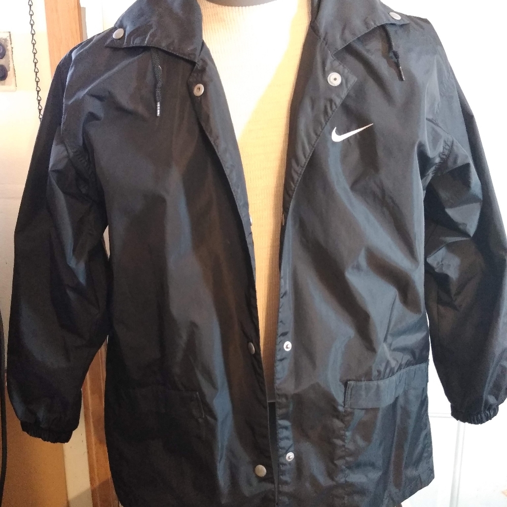 Nike wind breaker